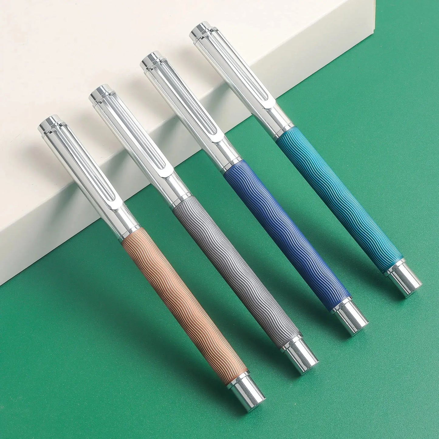 Stylo plume design et élégant