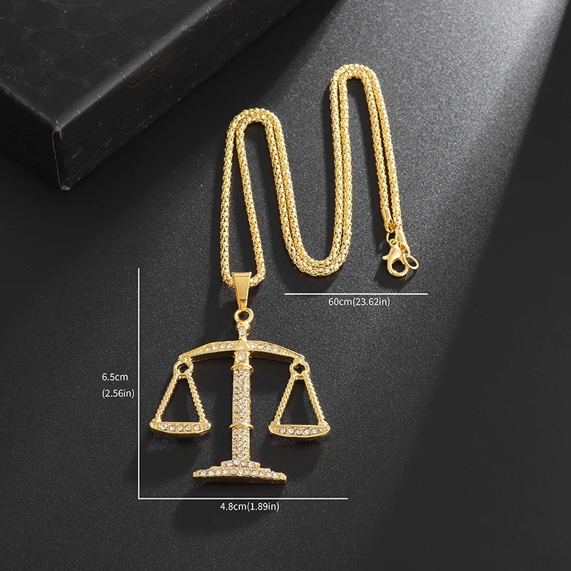 Pendentif Balance de la Justice – Doré ou Argenté | Boutique Easy Droit