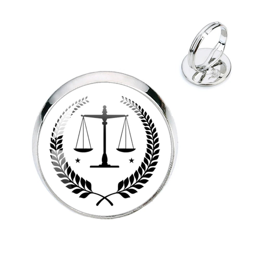 Bague “Justice” – Cabochon rond ajustable