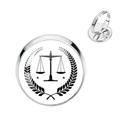 Bague “Justice” – Cabochon rond ajustable