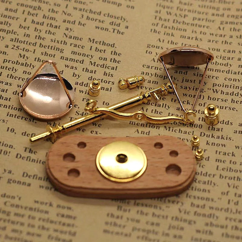 Balance de la justice miniature